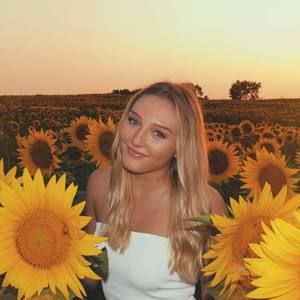 Meet your Posher, Mara